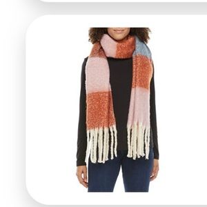 Fringe Oblong Scarf